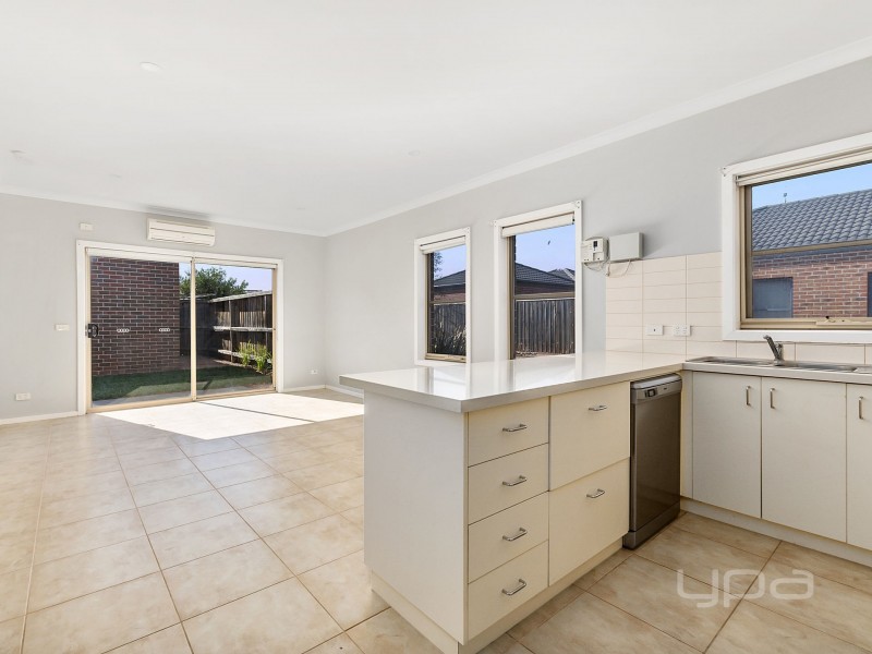 26 Somerton Court, Darley VIC 3340