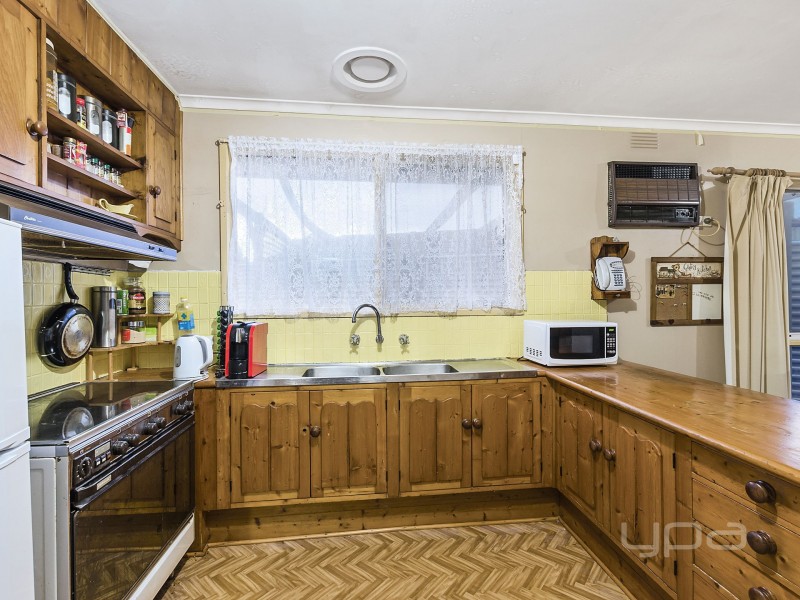 26 Fraser Street, Melton South VIC 3338