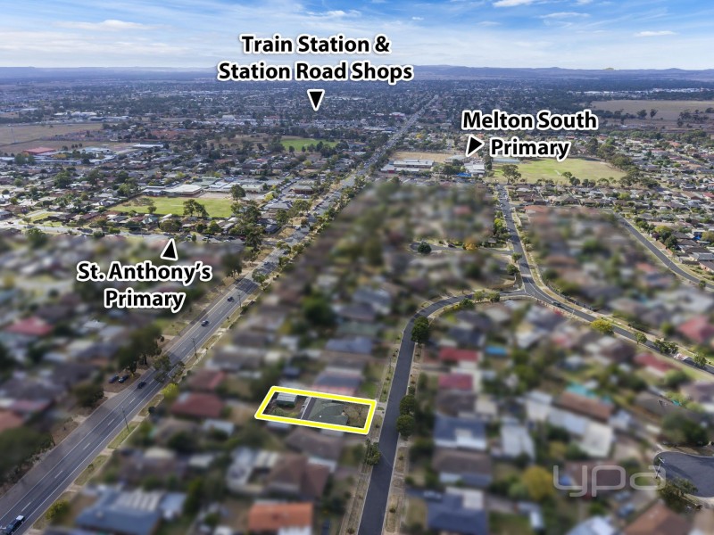 49 Bridgeford Crescent, Melton South VIC 3338