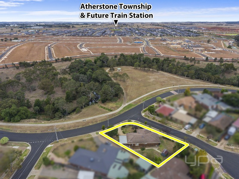 39 Blamey Drive, Melton South VIC 3338