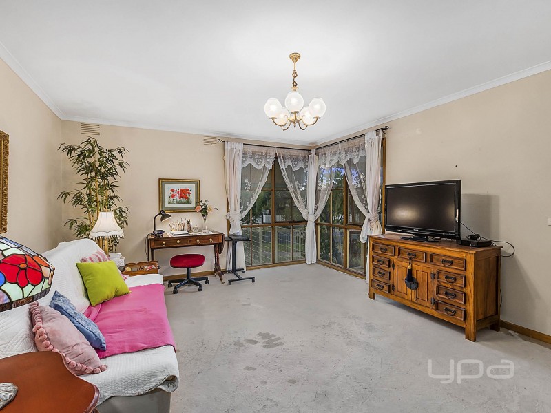 39 Blamey Drive, Melton South VIC 3338