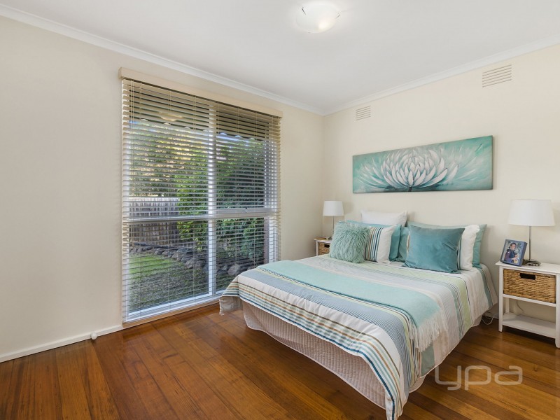 28 James Cook Drive, Melton West VIC 3337