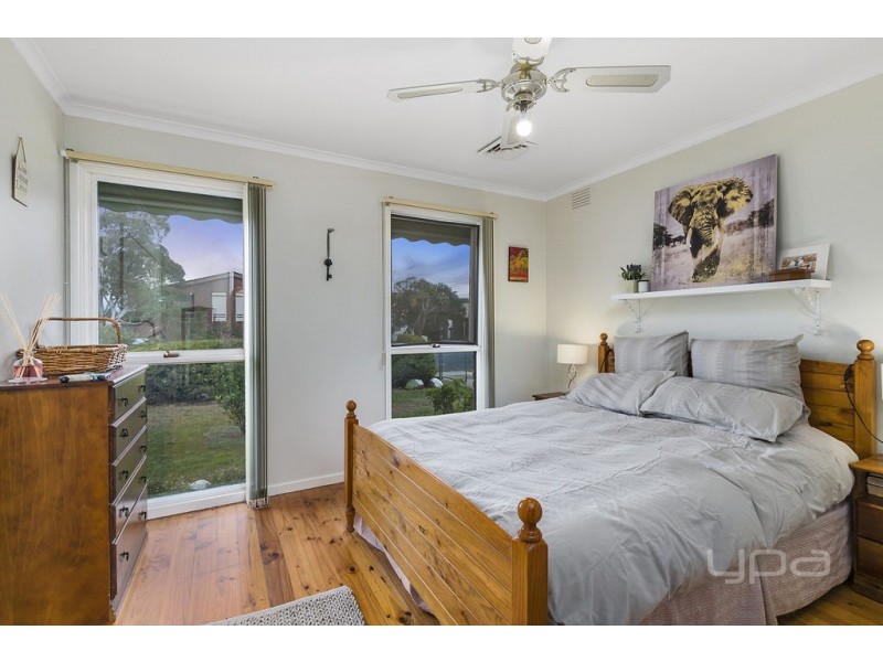 16  Barries Road, Melton VIC 3337