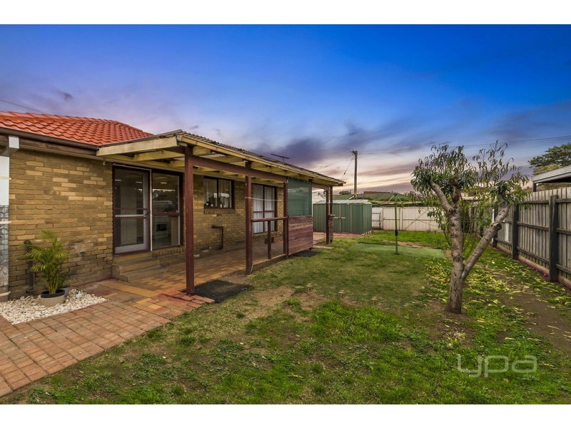 16  Barries Road, Melton VIC 3337