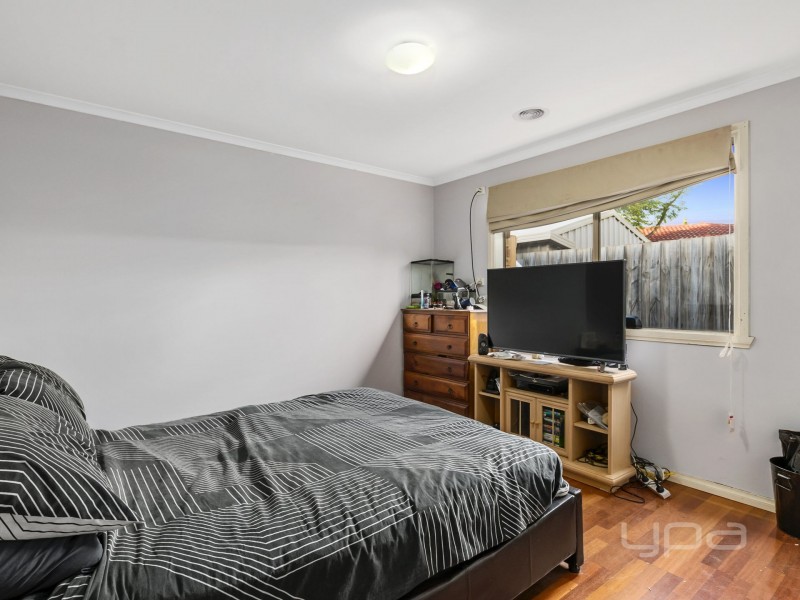 2 Lachlan Road, Melton South VIC 3338