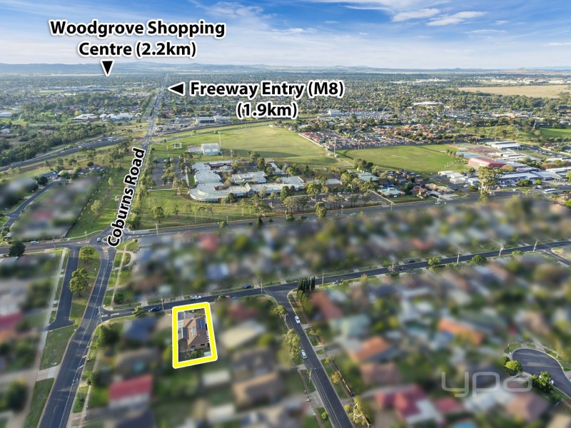 2 Lachlan Road, Melton South VIC 3338