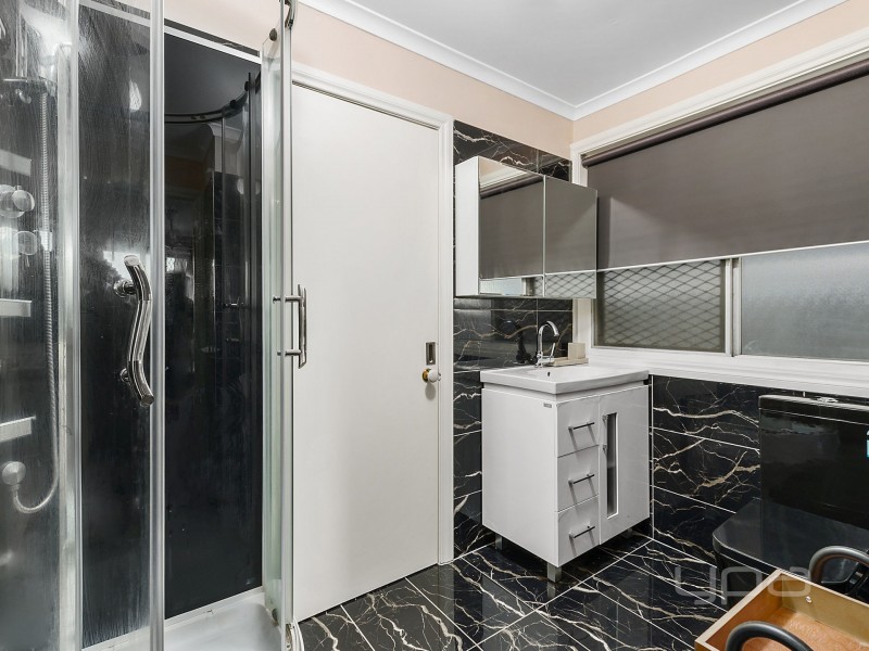 40 Barries Road, Melton VIC 3337