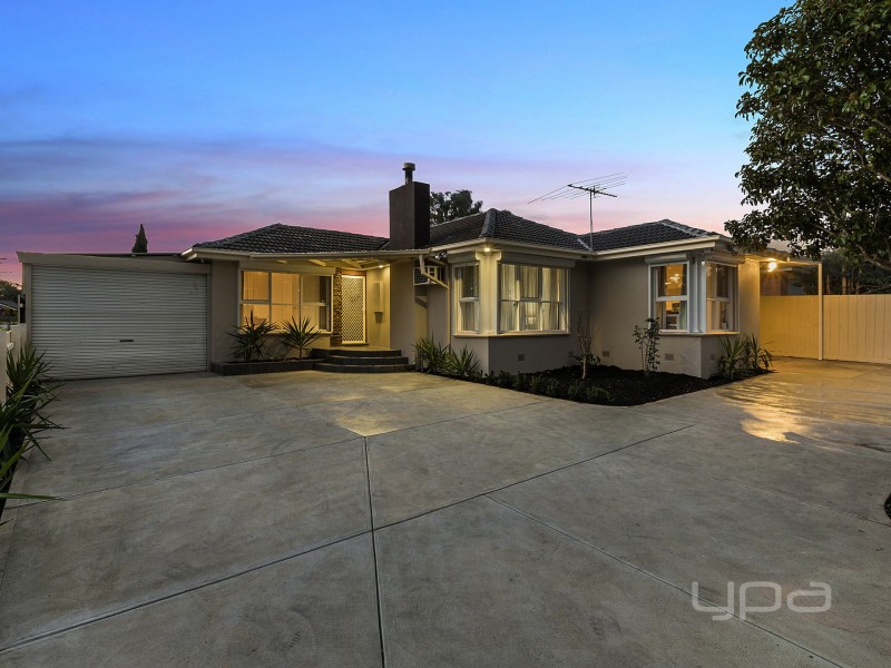 14 Swan Street, Melton VIC 3337