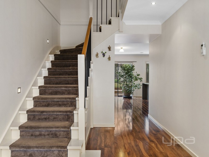 27 Rain Lover Drive, Kurunjang VIC 3337