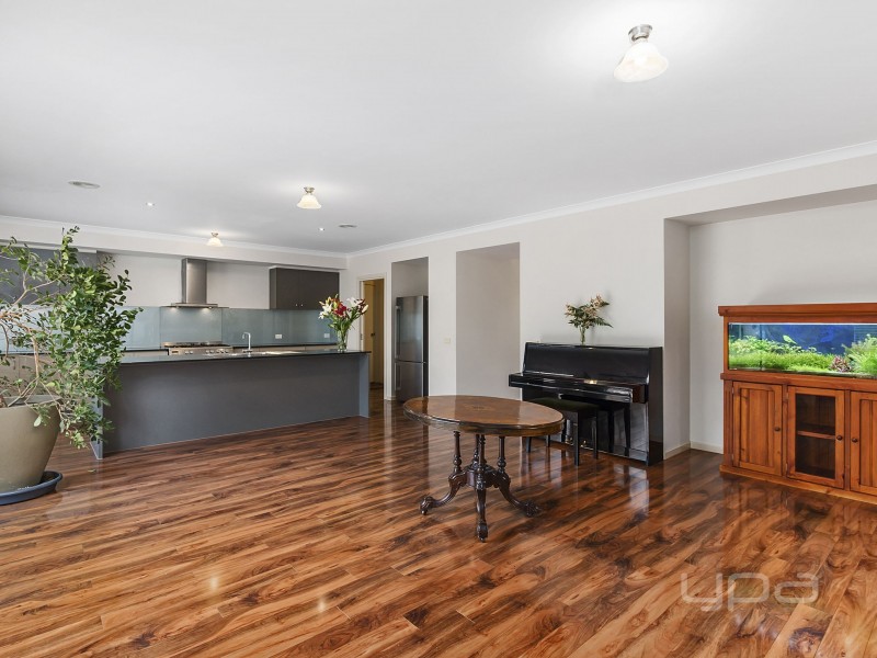 27 Rain Lover Drive, Kurunjang VIC 3337