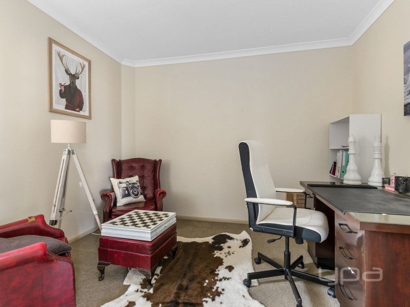 5 Rivette Street, Kurunjang VIC 3337