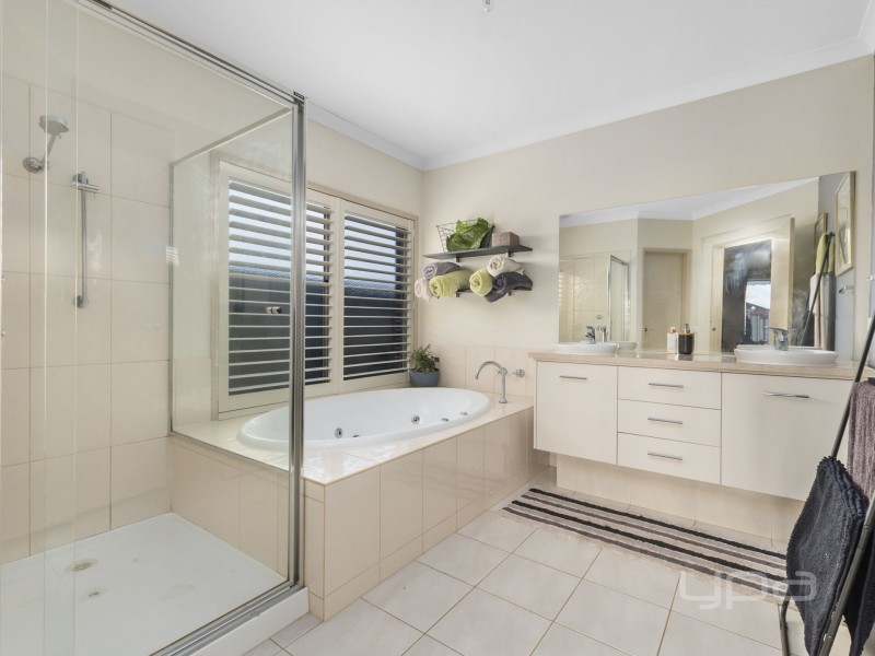 5 Rivette Street, Kurunjang VIC 3337