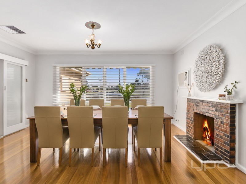 114 Exford Road, Melton South VIC 3338