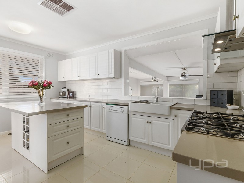 114 Exford Road, Melton South VIC 3338