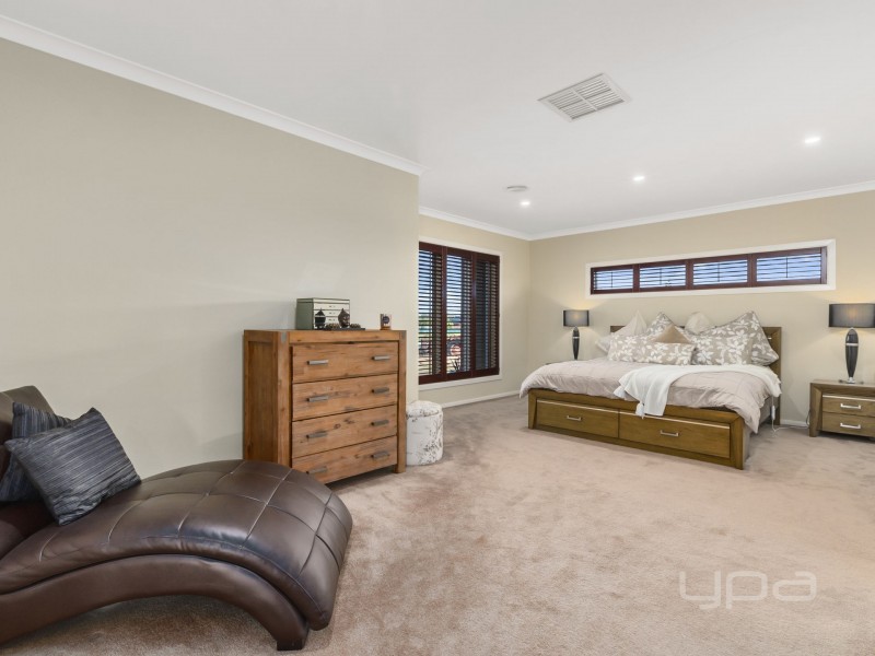 16 Riverview Drive, Hopetoun Park VIC 3340