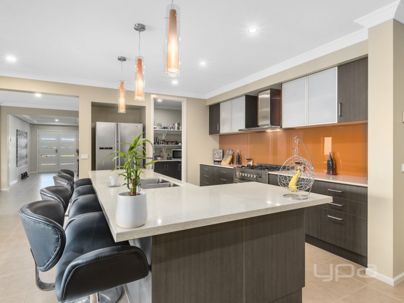 16 Riverview Drive, Hopetoun Park VIC 3340