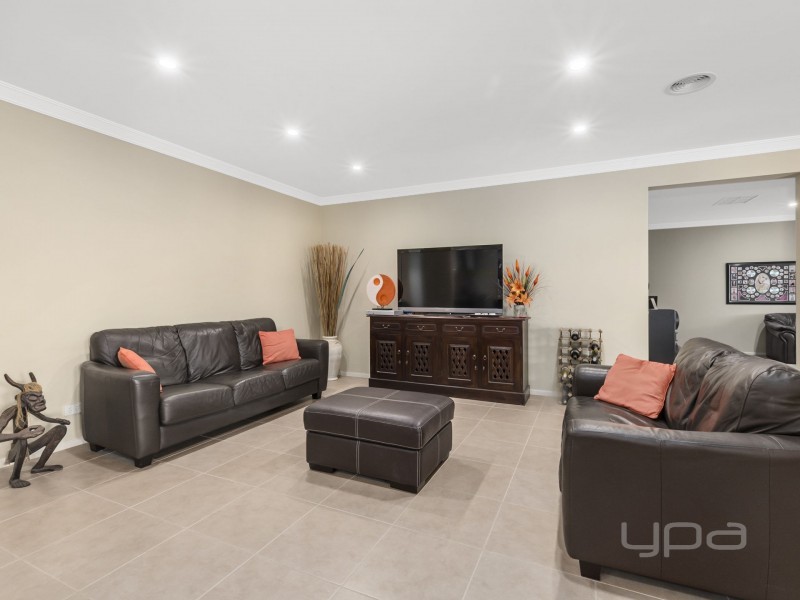 16 Riverview Drive, Hopetoun Park VIC 3340