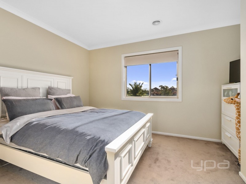 16 Riverview Drive, Hopetoun Park VIC 3340