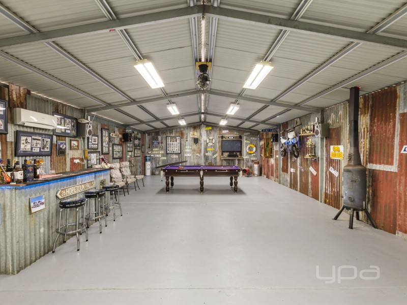 16 Riverview Drive, Hopetoun Park VIC 3340