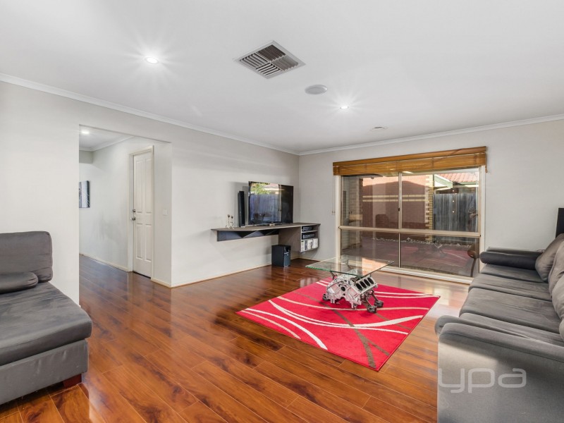 3 Mark Drive, Hillside VIC 3037