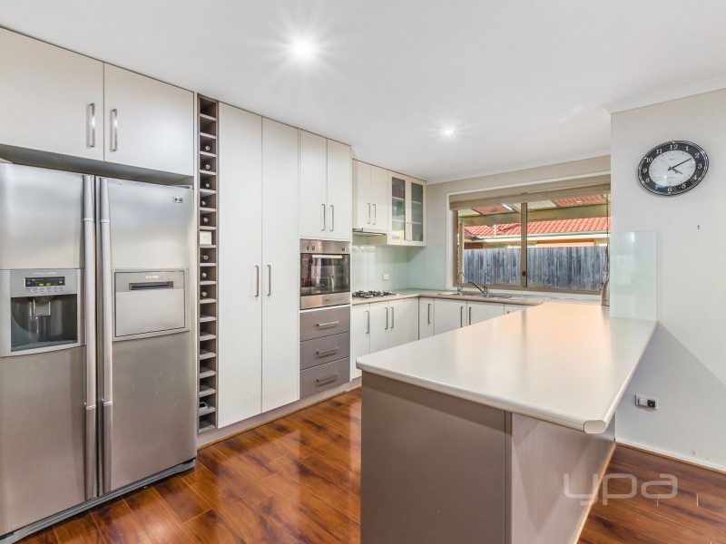 3 Mark Drive, Hillside VIC 3037