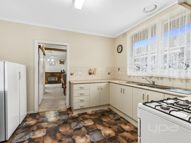 3 Robin Street, Melton VIC 3337