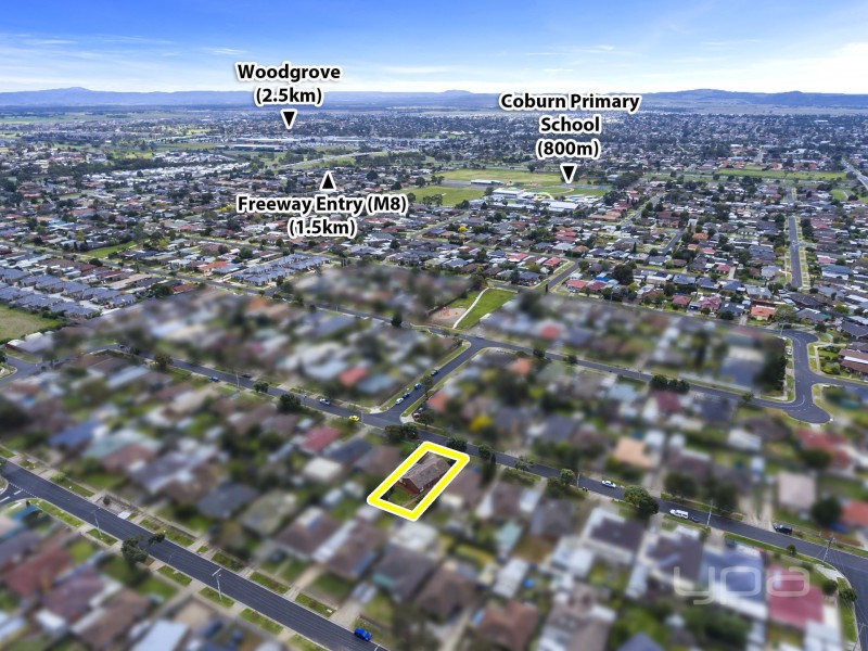 21 Second Avenue, Melton South VIC 3338