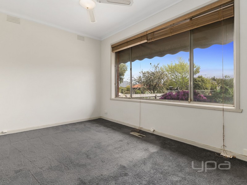 50 Marina Drive, Melton VIC 3337