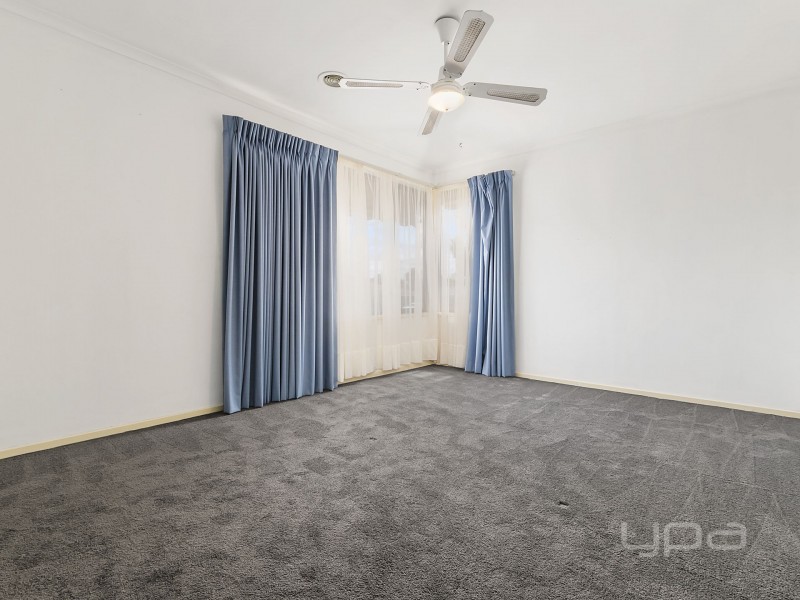 50 Marina Drive, Melton VIC 3337