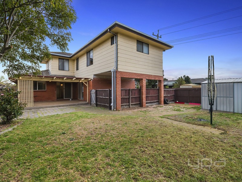 50 Marina Drive, Melton VIC 3337