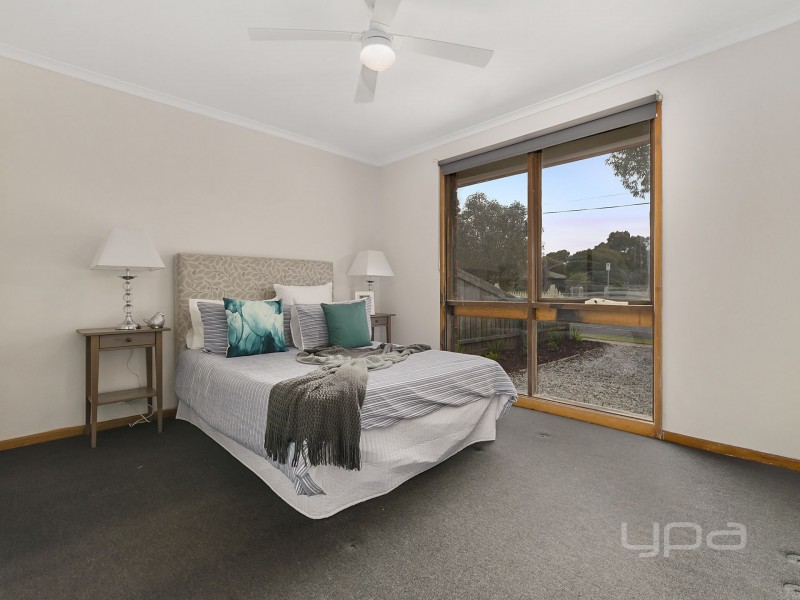 49 Centenary Avenue, Melton VIC 3337