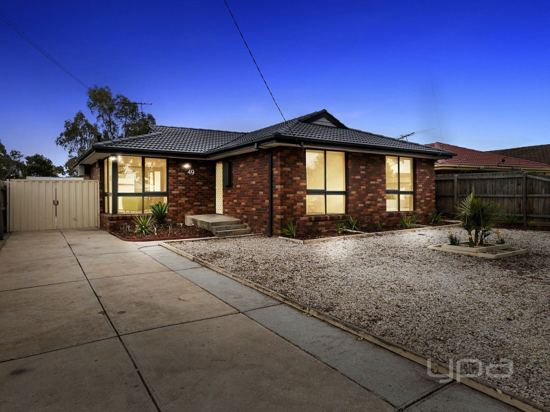 49 Centenary Avenue, Melton VIC 3337