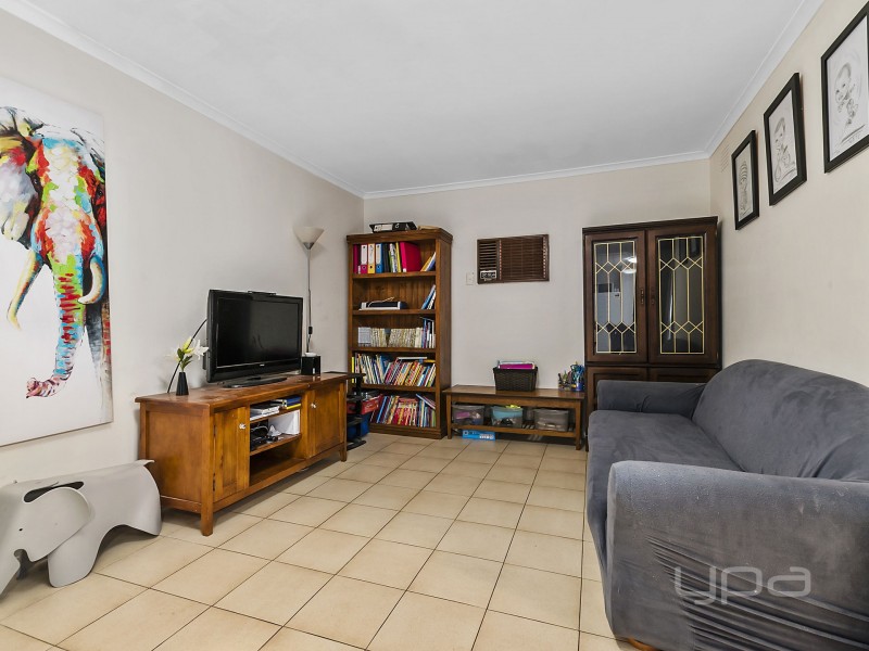 29 Dumbarton Circuit, Melton West VIC 3337