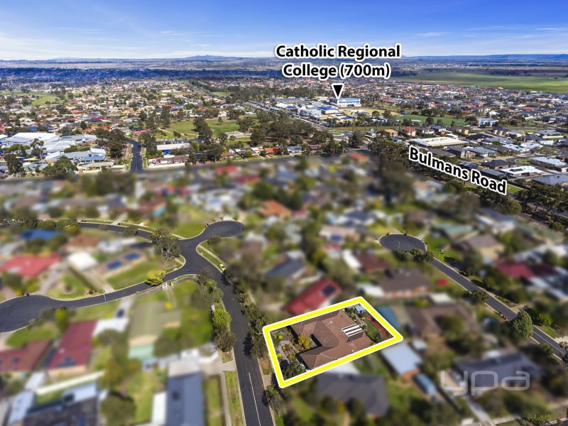 29 Dumbarton Circuit, Melton West VIC 3337