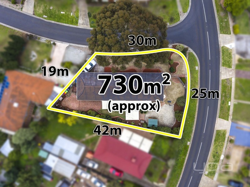 11 Hilton Way, Melton West VIC 3337