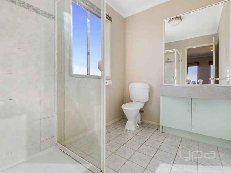 20 Moodie Street, Melton South VIC 3338