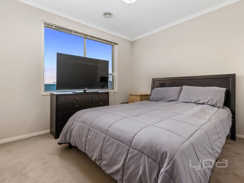 20 Moodie Street, Melton South VIC 3338