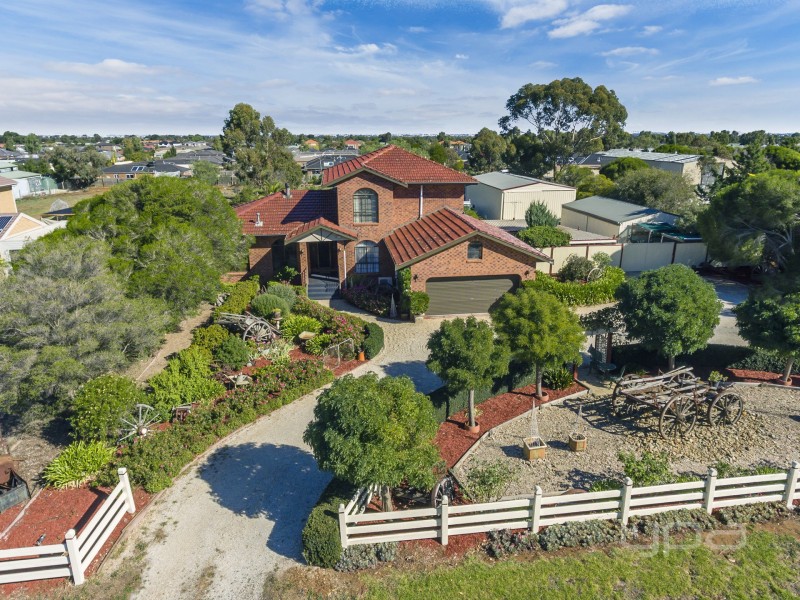 20 Gloaming Ride, Kurunjang VIC 3337