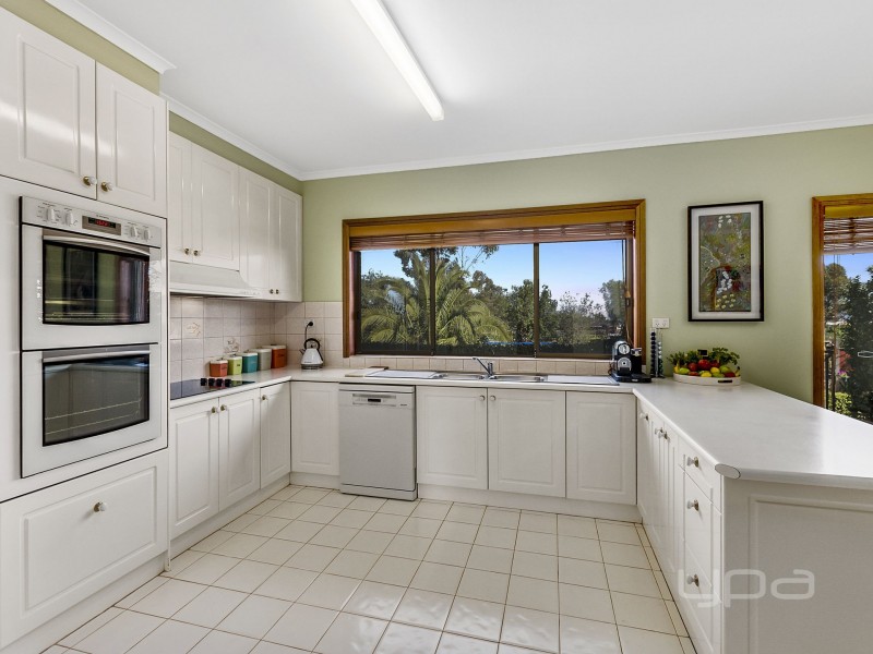 20 Gloaming Ride, Kurunjang VIC 3337