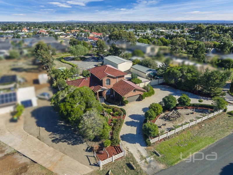 20 Gloaming Ride, Kurunjang VIC 3337