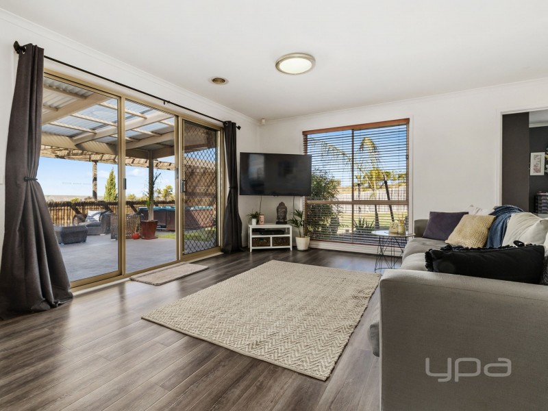 9 Todd Court, Darley VIC 3340