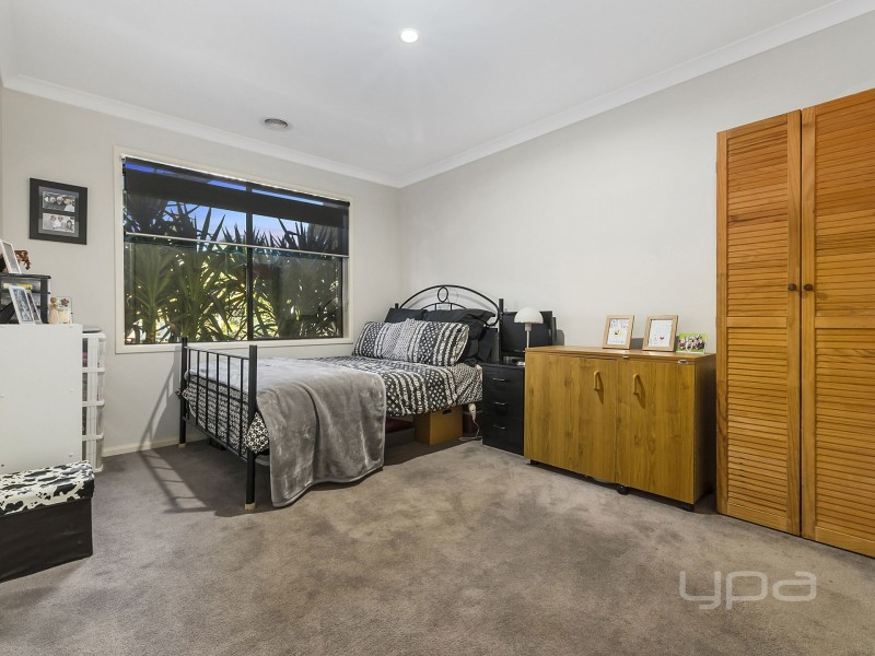 26 Indigo Square, Brookfield VIC 3338