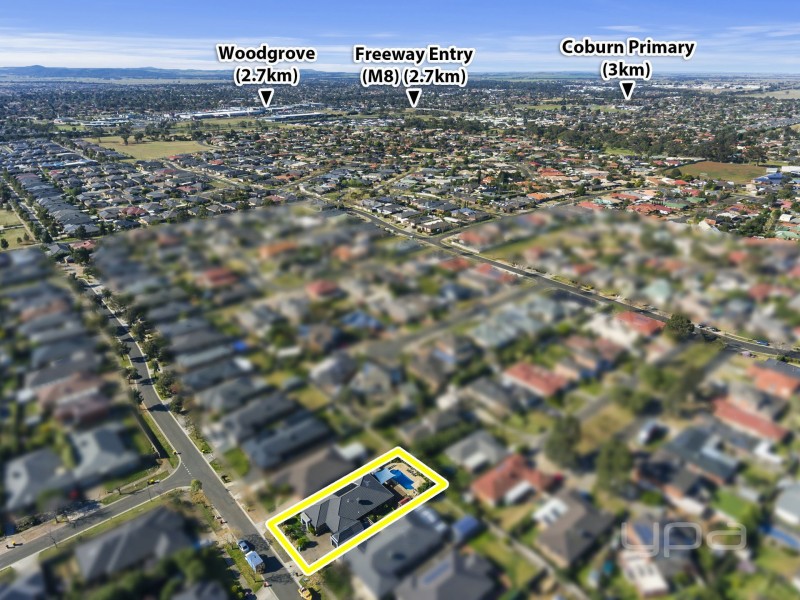 26 Indigo Square, Brookfield VIC 3338