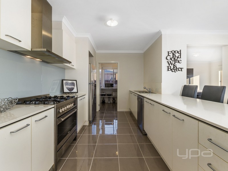 39 Viscosa Road, Brookfield VIC 3338