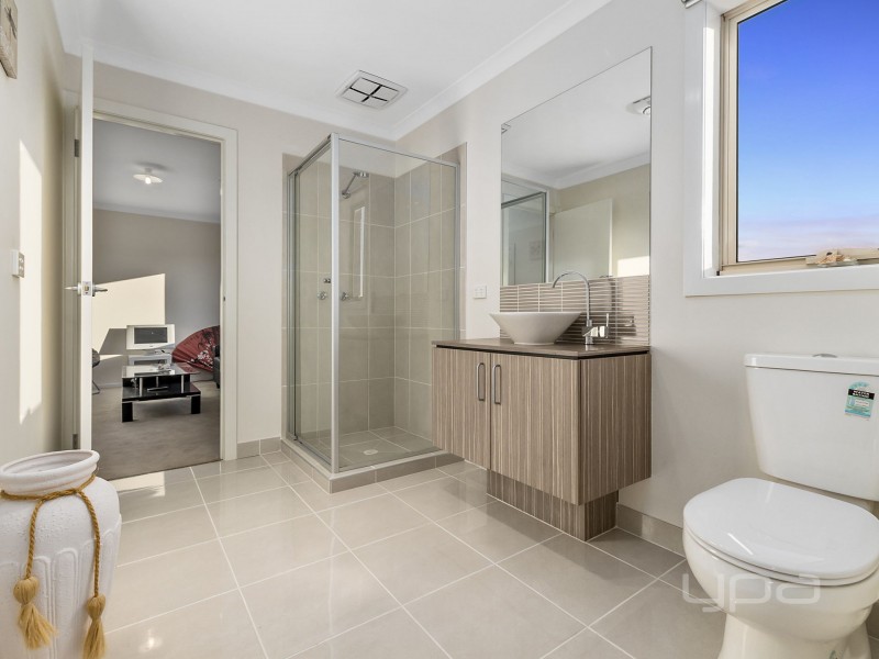 39 Viscosa Road, Brookfield VIC 3338