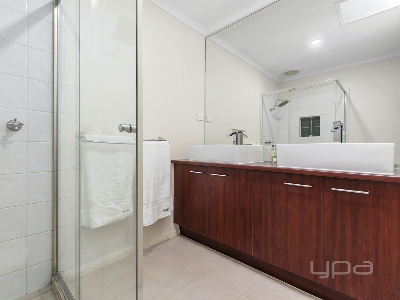 8 Hyperno Court, Kurunjang VIC 3337