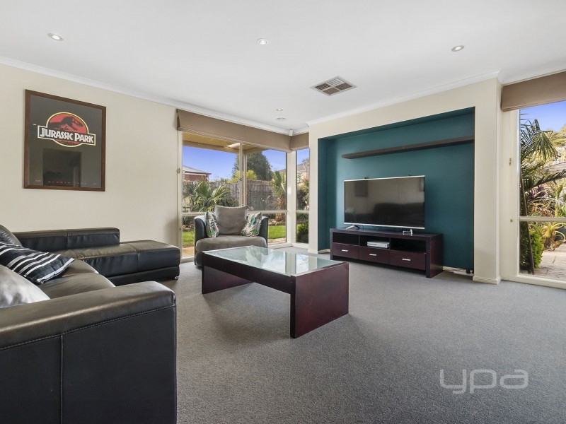 8 Hyperno Court, Kurunjang VIC 3337