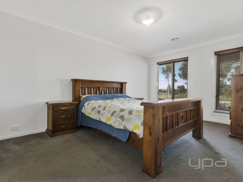 66 Rushworth Avenue, Eynesbury VIC 3338