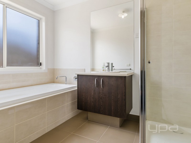 66 Rushworth Avenue, Eynesbury VIC 3338