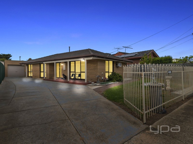 48 Vista Drive, Melton VIC 3337